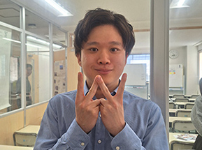 遠藤 諒先生の写真
