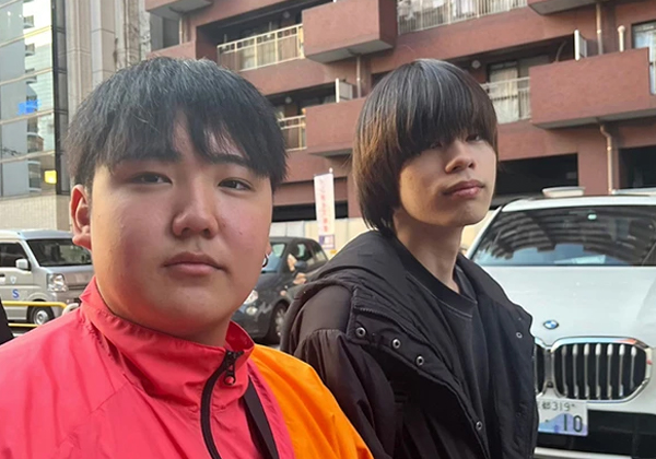 登校時の生徒写真